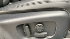 Land Rover Range Rover Evoque 1.5 P300e Evoque Edition 5dr Auto Hatchback